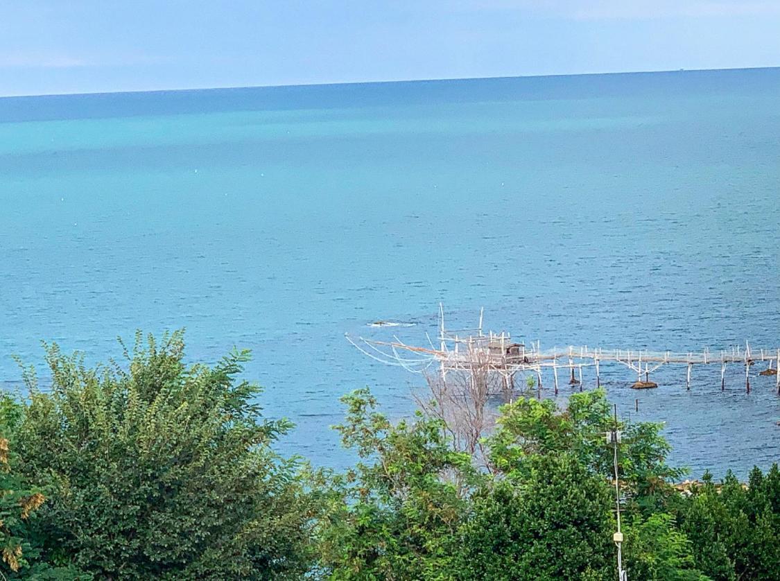 Terrazza Sui Trabocchi Apartment มารีนา ดิ ซานวิโต ภายนอก รูปภาพ