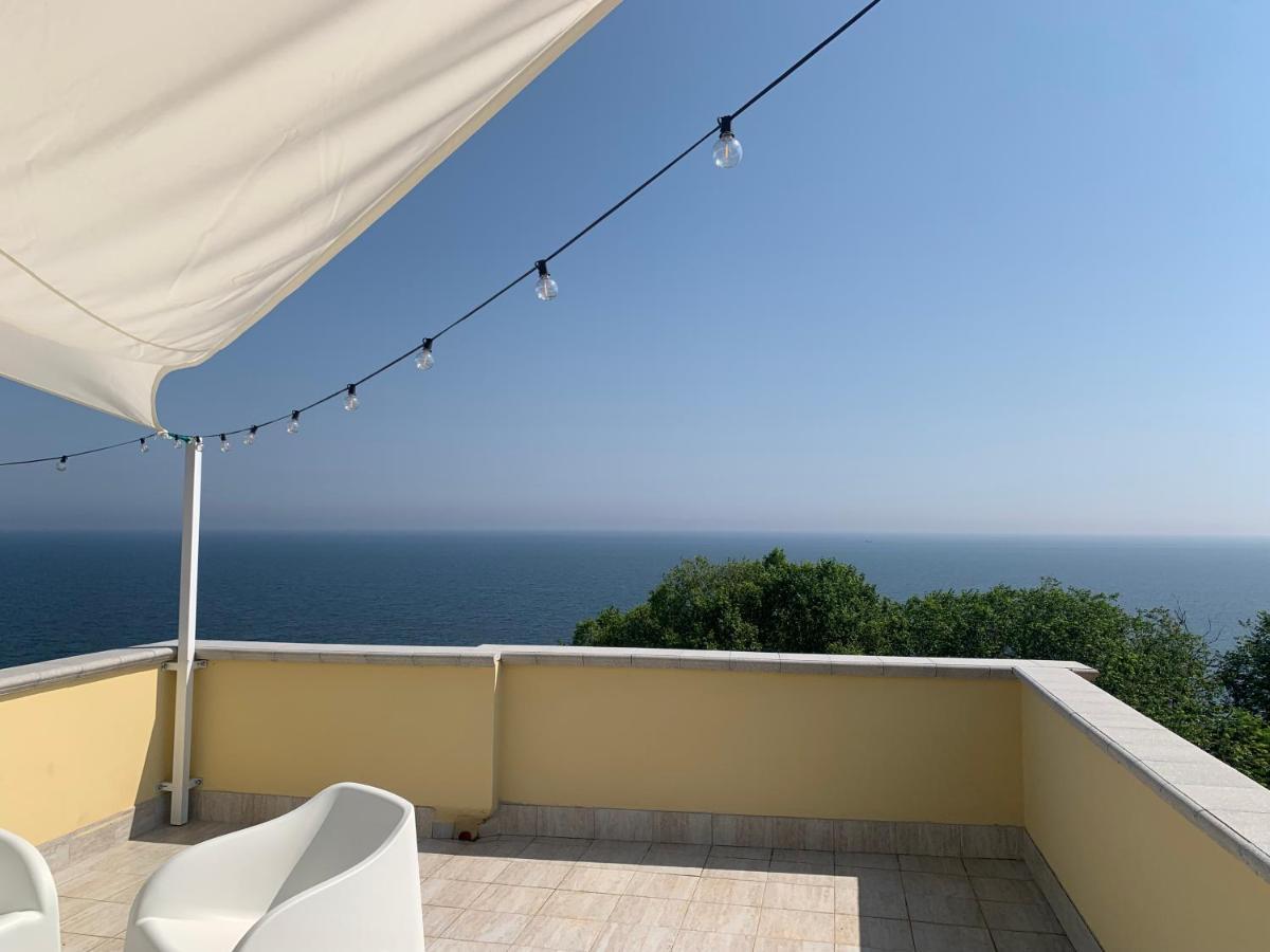 Terrazza Sui Trabocchi Apartment มารีนา ดิ ซานวิโต ภายนอก รูปภาพ